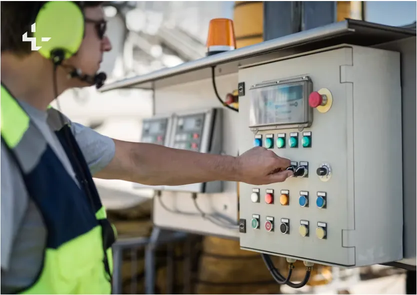 Industrial smart cabinet control panel